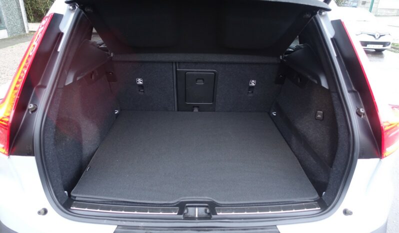 VOLVO XC 40 T5 HYBRIDE RECHARGEABLE GEARTRONIC 262 CH  INSCRIPTION complet