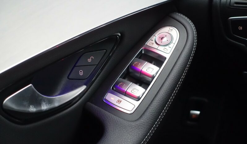 MERCEDES CLASSE GLC COUPE 300 DE 4 MATIC 9G-DCT 306 CH HYBRIDE RECHARGEABLE  AMG-LINE complet