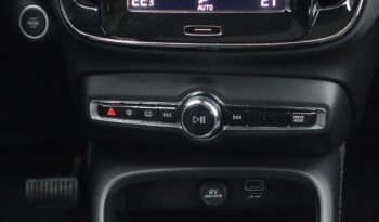 VOLVO XC 40 T5 HYBRIDE RECHARGEABLE GEARTRONIC 262 CH  INSCRIPTION complet