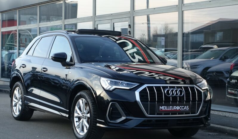 AUDI Q3 45 TFSI E S-TRONIC 245 CH HYBRIDE RECHARGEABLE S-LINE complet