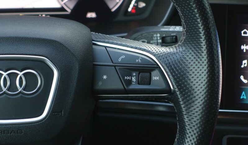 AUDI Q3 45 TFSI E S-TRONIC 245 CH HYBRIDE RECHARGEABLE S-LINE complet