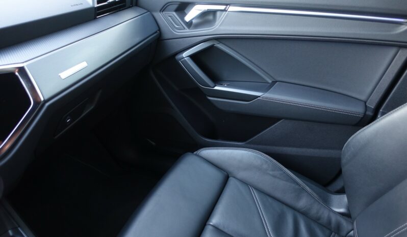 AUDI Q3 45 TFSI E S-TRONIC 245 CH HYBRIDE RECHARGEABLE S-LINE complet