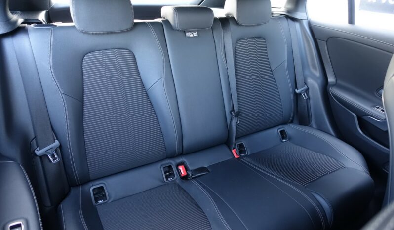 MERCEDES CLASSE CLA 200D SHOOTING BRAKE 150 CH 8G-DCT complet