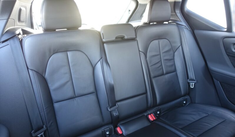 VOLVO XC 40 T4 HYBRIDE RECHARGEABLE GEARTRONIC 211 CH  INSCRIPTION complet