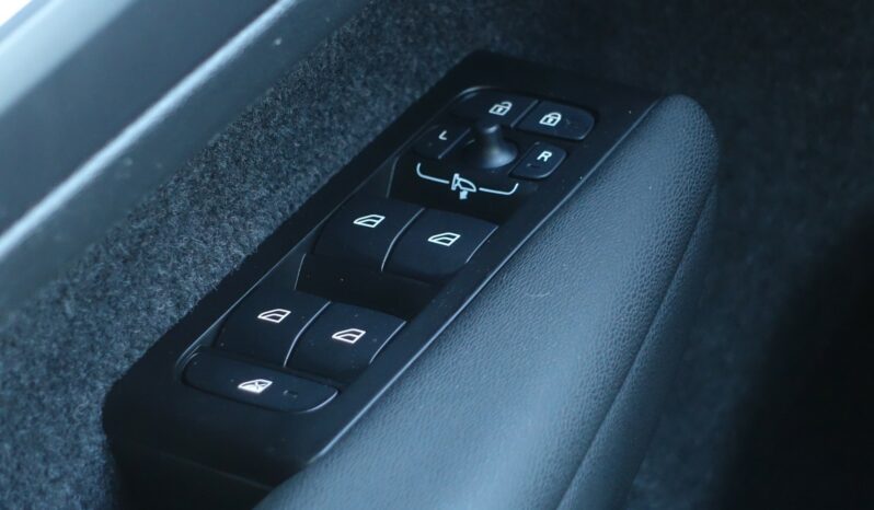 VOLVO XC 40 T4 HYBRIDE RECHARGEABLE GEARTRONIC 211 CH  INSCRIPTION complet