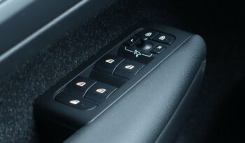 VOLVO XC 40 T5 HYBRIDE RECHARGEABLE GEARTRONIC 262 CH ( 180 CH + 82 CH )  R-DESIGN complet