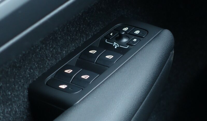 VOLVO XC 40 T5 HYBRIDE RECHARGEABLE GEARTRONIC 262 CH ( 180 CH + 82 CH )  R-DESIGN complet