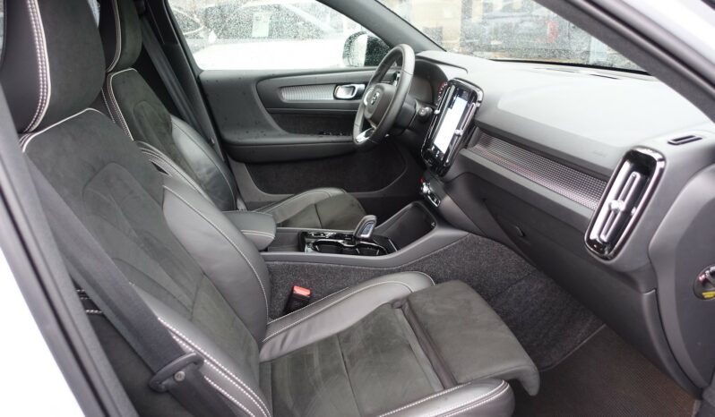 VOLVO XC 40 T4 HYBRIDE RECHARGEABLE GEARTRONIC 211 CH  R-DESIGN complet