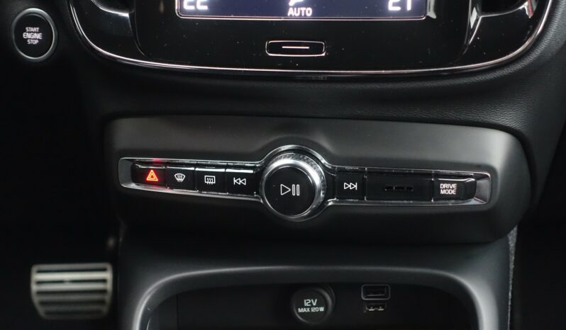 VOLVO XC 40 T4 HYBRIDE RECHARGEABLE GEARTRONIC 211 CH  R-DESIGN complet