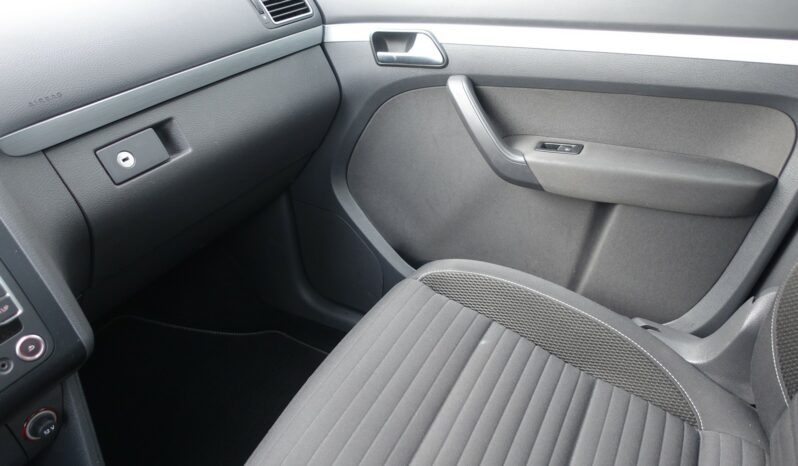VOLKSWAGEN TOURAN 2.0 L TDI 140 CH 7 PLACES complet