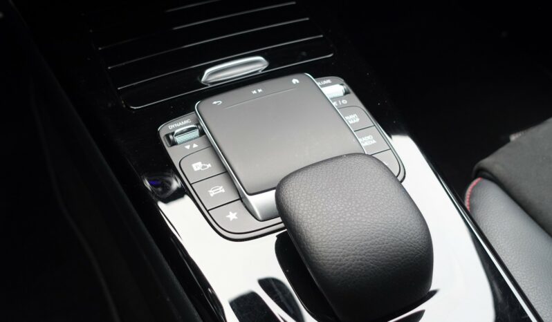 MERCEDES CLASSE CLA 200D SHOOTING BRAKE 150 CH 8G-DCT AMG-LINE complet