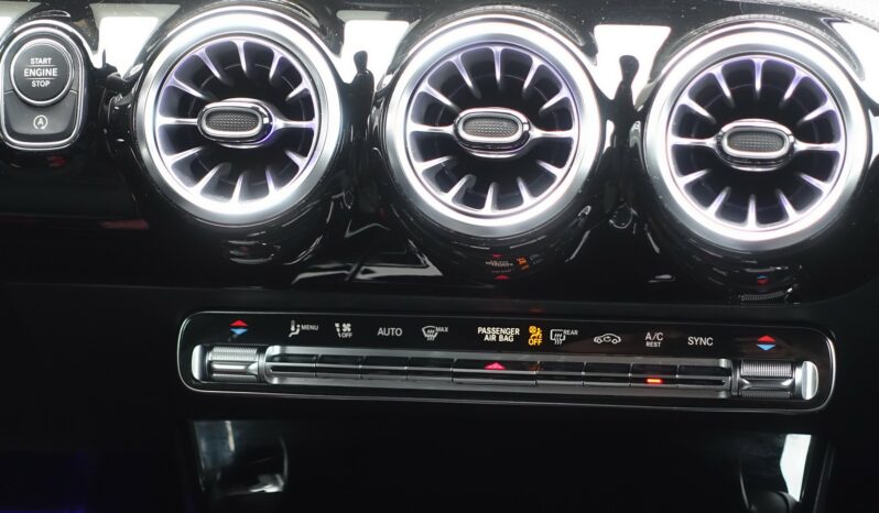 MERCEDES CLASSE CLA 200D SHOOTING BRAKE 150 CH 8G-DCT AMG-LINE complet