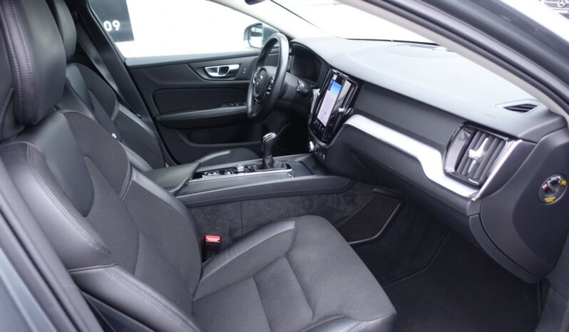 VOLVO V 60 D3 2.0 L 150CH MOMENTUM complet