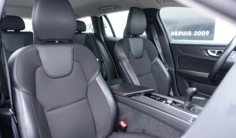 VOLVO V 60 D3 2.0 L 150CH MOMENTUM complet