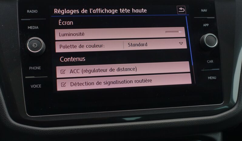 VOLKSWAGEN TIGUAN 2.0L TDI DSG7 150CH 4 MOTION CARAT complet