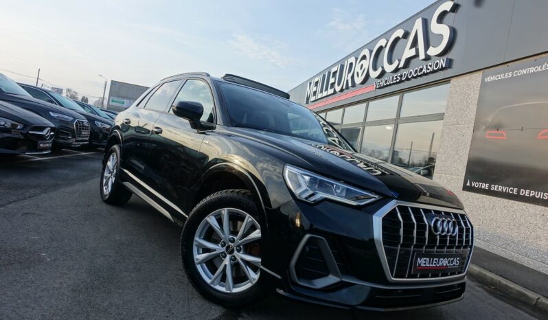 AUDI Q3 45 TFSI E S-TRONIC 245 CH HYBRIDE RECHARGEABLE S-LINE complet