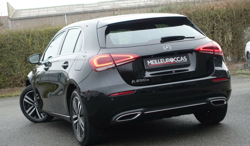 MERCEDES CLASSE A 250 E 8G-DCT 218 CH HYBRIDE RECHARGEABLE complet