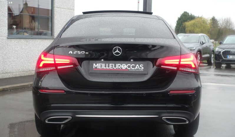 MERCEDES CLASSE A 250 E BERLINE 218 CH EQ POWER HYBRIDE 8G-DCT complet