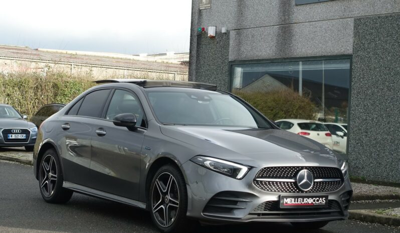 MERCEDES CLASSE A 250 E 262 CH HYBRIDE RECHARGEABLE 8G-DCT AMG-LINE complet