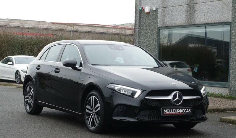 MERCEDES CLASSE A 250 E 8G-DCT 218 CH HYBRIDE RECHARGEABLE complet