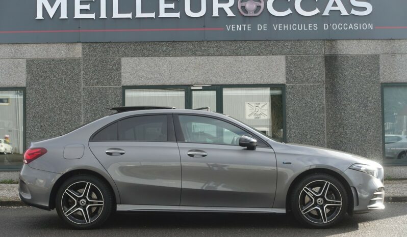 MERCEDES CLASSE A 250 E 262 CH HYBRIDE RECHARGEABLE 8G-DCT AMG-LINE complet