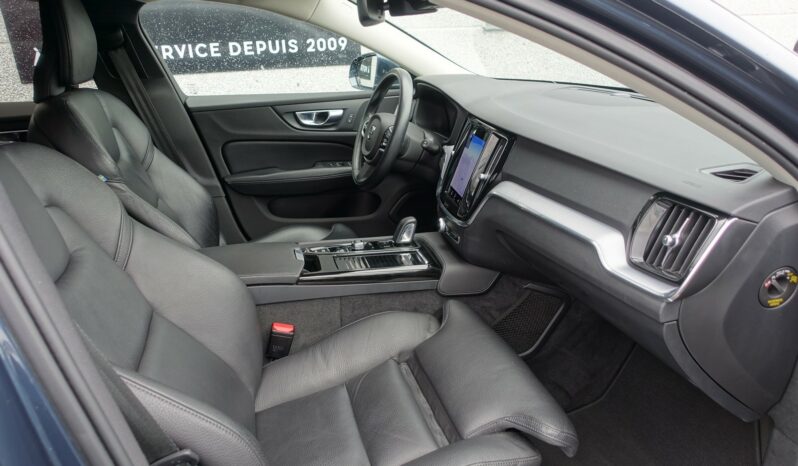 VOLVO V 60 T6 AWD GEARTRONIC 340CH HYBRIDE RECHARGEABLE  INSCRIPTION complet