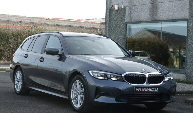 BMW 330 EA E-DRIVE HYBRIDE BVA 184 CH THERMIQUE + 110 CH ÉLECTRIQUE complet