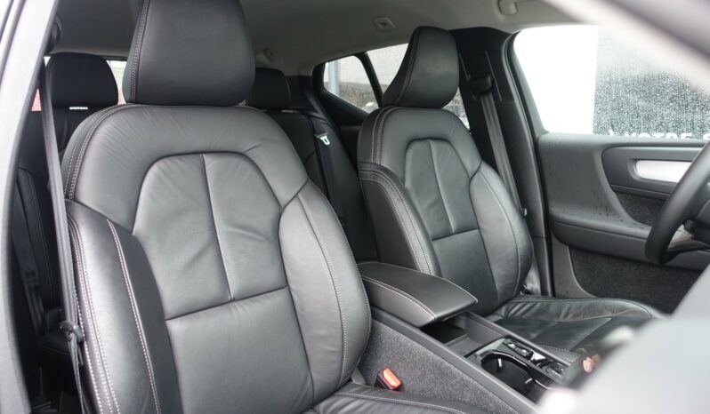 VOLVO XC 40 T4 HYBRIDE RECHARGEABLE GEARTRONIC 211 CH  INSCRIPTION complet