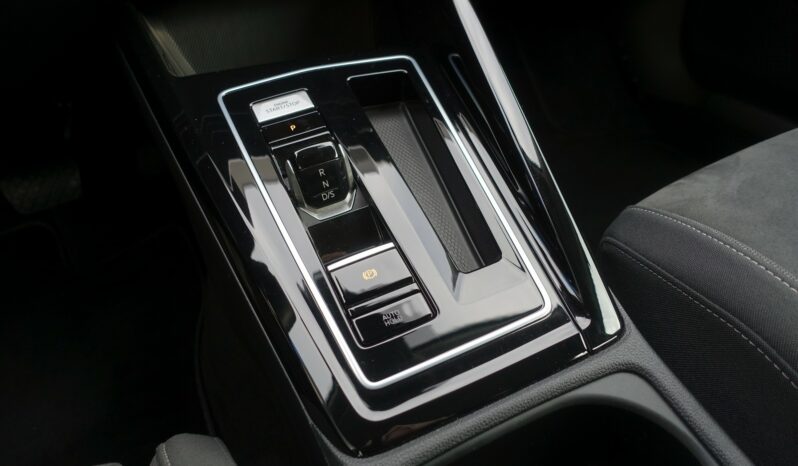 VOLKSWAGEN GOLF VIII HYBRIDE RECHARGEABLE 204 CH  STYLE complet