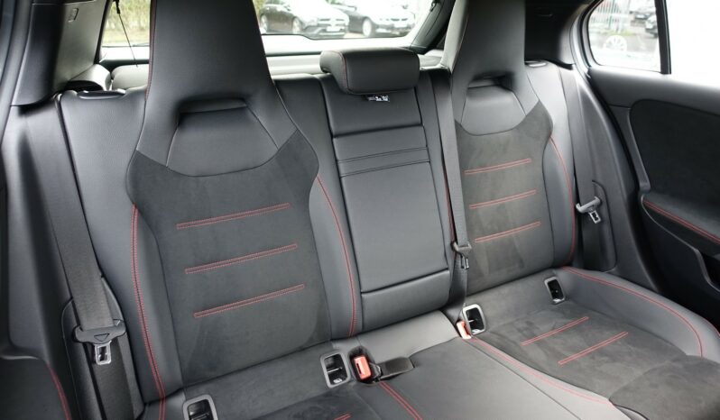 MERCEDES CLASSE A 250 E 8G-DCT 218 CH HYBRIDE RECHARGEABLE AMG-LINE complet