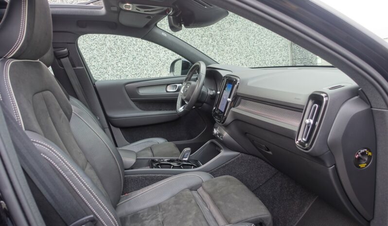 VOLVO XC 40 T5 HYBRIDE RECHARGEABLE GEARTRONIC 262 CH ( 180 CH + 82 CH )  R-DESIGN complet
