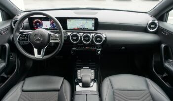 MERCEDES CLASSE A 250 E 8G-DCT 218 CH HYBRIDE RECHARGEABLE AMG-LINE complet