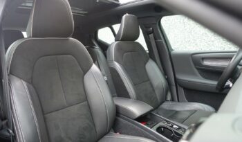 VOLVO XC 40 T5 HYBRIDE RECHARGEABLE GEARTRONIC 262 CH ( 180 CH + 82 CH )  R-DESIGN complet