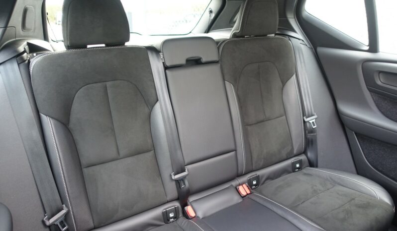 VOLVO XC 40 T5 HYBRIDE RECHARGEABLE GEARTRONIC 262 CH ( 180 CH + 82 CH )  R-DESIGN complet