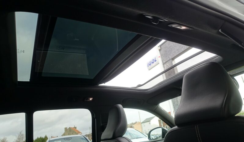 VOLVO XC 40 D4 2.0 L GEARTRONIC AWD 190CH R-DESIGN complet