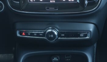 VOLVO XC 40 T5 HYBRIDE RECHARGEABLE GEARTRONIC 262 CH  INSCRIPTION complet