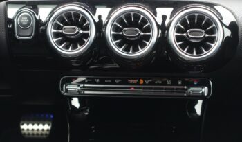 MERCEDES CLASSE A 250 E 8G-DCT 218 CH HYBRIDE RECHARGEABLE AMG-LINE complet