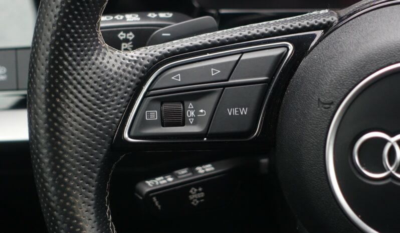 AUDI A3 SPORTBACK 45 COMPETITION TFSI E TRON S-TRONIC 245 CH HYBRIDE RECHARGEABLE S-LINE complet