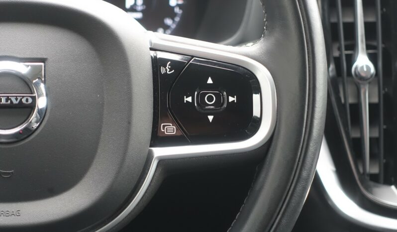 VOLVO V 60 T6 AWD GEARTRONIC 340CH HYBRIDE RECHARGEABLE  INSCRIPTION complet