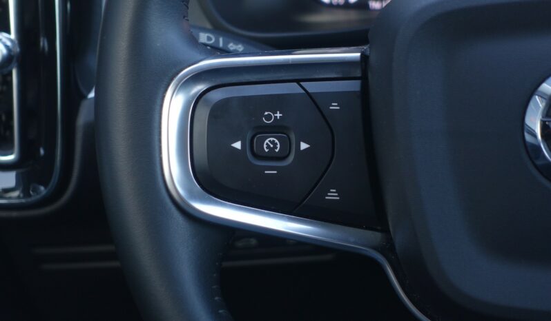 VOLVO XC 40 T5 HYBRIDE RECHARGEABLE GEARTRONIC 262 CH  INSCRIPTION complet