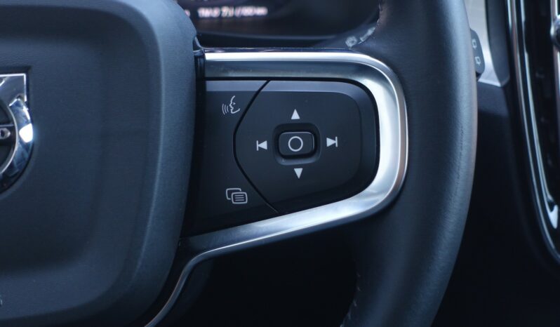 VOLVO XC 40 T5 HYBRIDE RECHARGEABLE GEARTRONIC 262 CH  INSCRIPTION complet