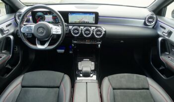 MERCEDES CLASSE A 250 E 262 CH HYBRIDE RECHARGEABLE 8G-DCT AMG-LINE complet