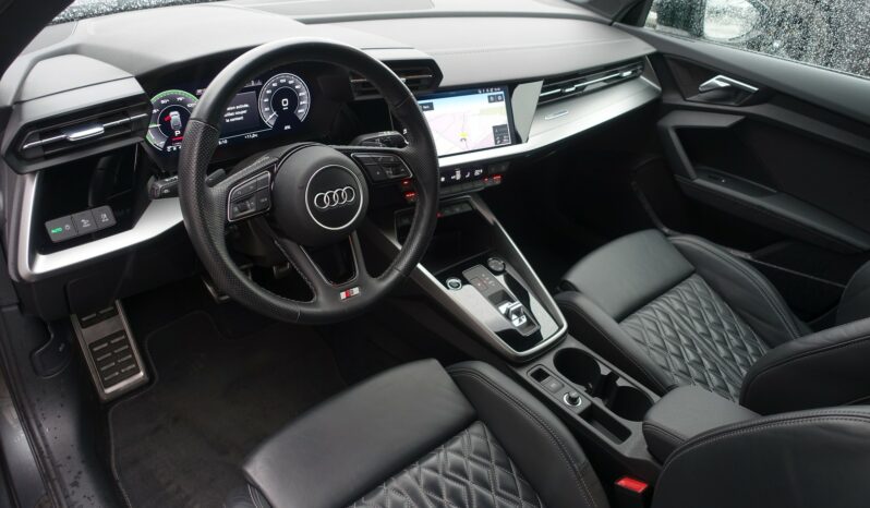 AUDI A3 SPORTBACK 45 COMPETITION TFSI E TRON S-TRONIC 245 CH HYBRIDE RECHARGEABLE S-LINE complet
