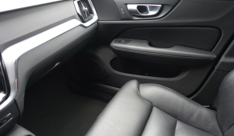 VOLVO V 60 T6 AWD GEARTRONIC 340CH HYBRIDE RECHARGEABLE  INSCRIPTION complet