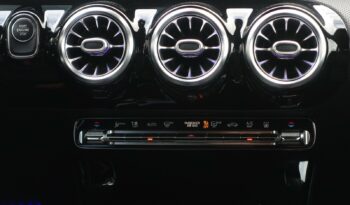 MERCEDES CLASSE A 250 E 262 CH HYBRIDE RECHARGEABLE 8G-DCT AMG-LINE complet