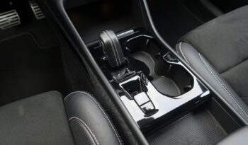 VOLVO XC 40 T5 HYBRIDE RECHARGEABLE GEARTRONIC 262 CH ( 180 CH + 82 CH )  R-DESIGN complet