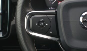 VOLVO XC 40 D4 2.0 L GEARTRONIC AWD 190CH R-DESIGN complet