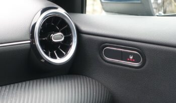 MERCEDES CLASSE A 250 E 8G-DCT 218 CH HYBRIDE RECHARGEABLE AMG-LINE complet