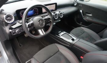 MERCEDES CLASSE A 250 E 8G-DCT 218 CH HYBRIDE RECHARGEABLE AMG-LINE complet