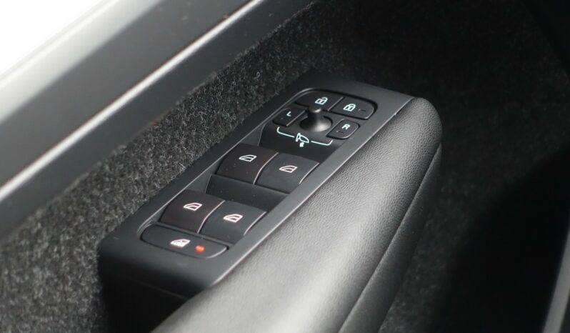 VOLVO XC 40 D3 2.0 L GEARTRONIC 150CH MOMENTUM complet